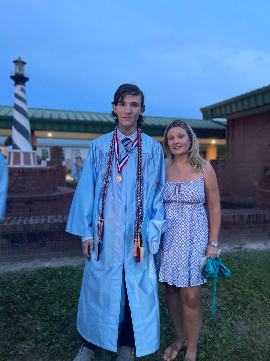 shellthings's tweet image. Jack is headed to college next month. Sharing his wishlist. Surely someone I know wants to get him that Taylor Swift flag. Though he&apos;d appreciate anything! Thanks in advance! 🩷 amazon.com/hz/wishlist/ls…