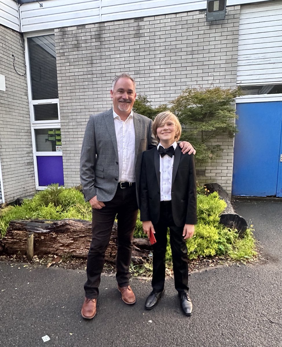 What an emotional day. <a href="/GarswoodPrimary/">Garswood School</a> and in particular <a href="/AndyY1878/">Andy Yearsley</a> thank you so much for all that you have done to make primary school so special. A wonderful teacher &amp; friend.
Thanks from <a href="/DavidWo24781217/">David Wood</a> and me.
“Always believe that something wonderful is about to happen!”