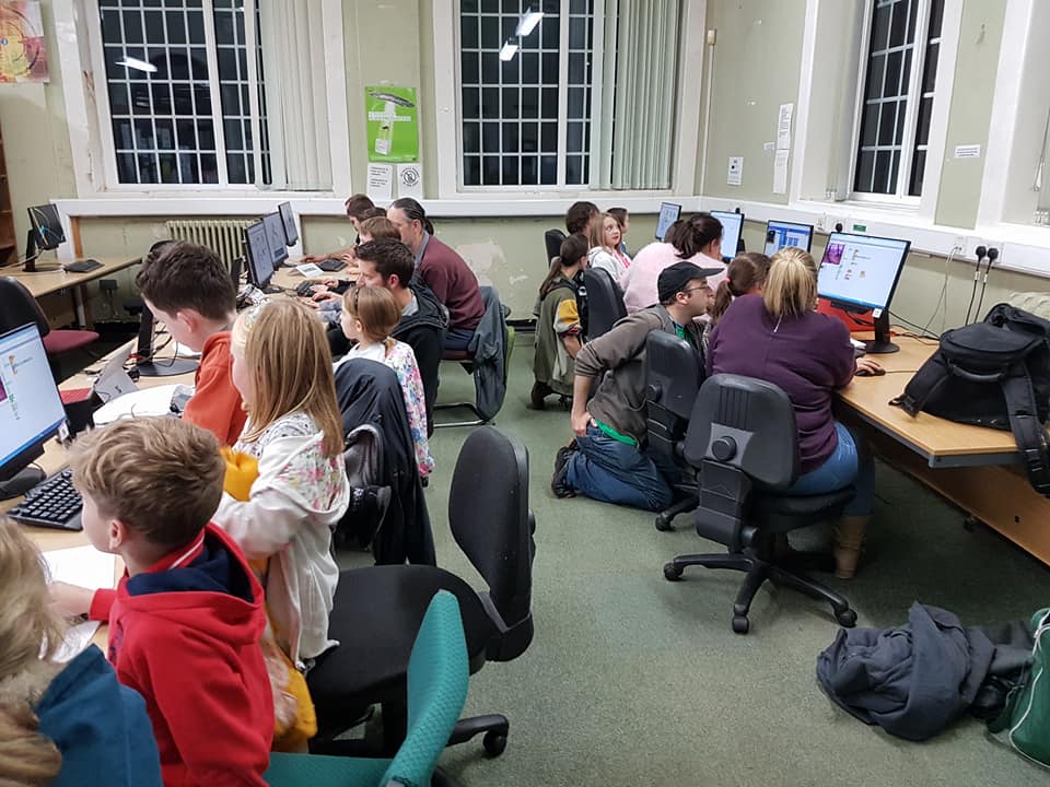 WirralCode's tweet photo. We will be running @CodeClub sessions at @WirralLibraries  Wallasey over the Summer.

Free volunteer led sessions allowing kids aged 8 – 13 to learn how to code. #Scratch + #Microbit

Monday @ 3.30pm 

Book tickets - https://t.co/k5727MKEoH https://t.co/piJ64tKtXn