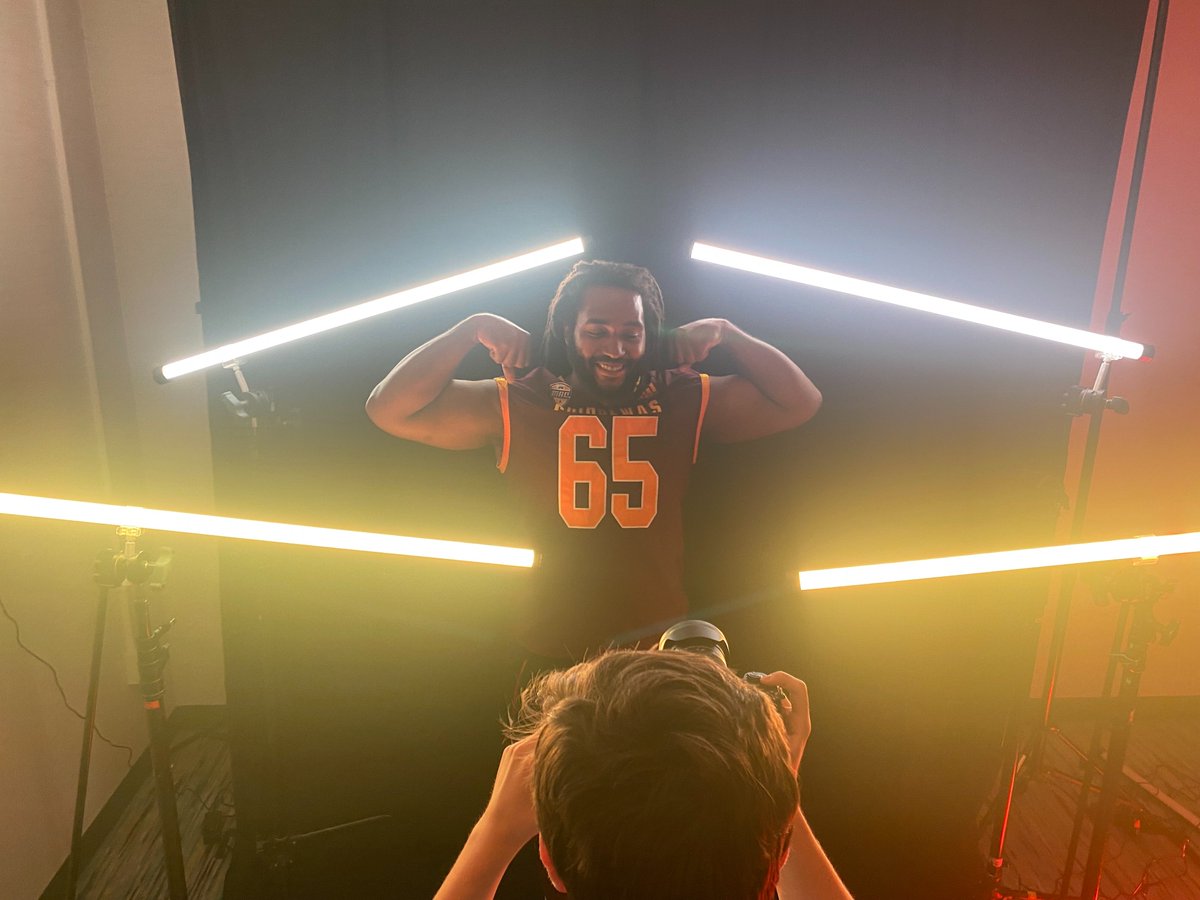 CMU_Football's tweet photo. 📷 @DPow_65 opens @MACSports Football Kickoff with saber photo shoot!

Follow along at this link...

➡️➡️ https://t.co/AmMPjCjEmd

#FireUpChips  🔥🆙🏈 https://t.co/Xmhks9Lwt7