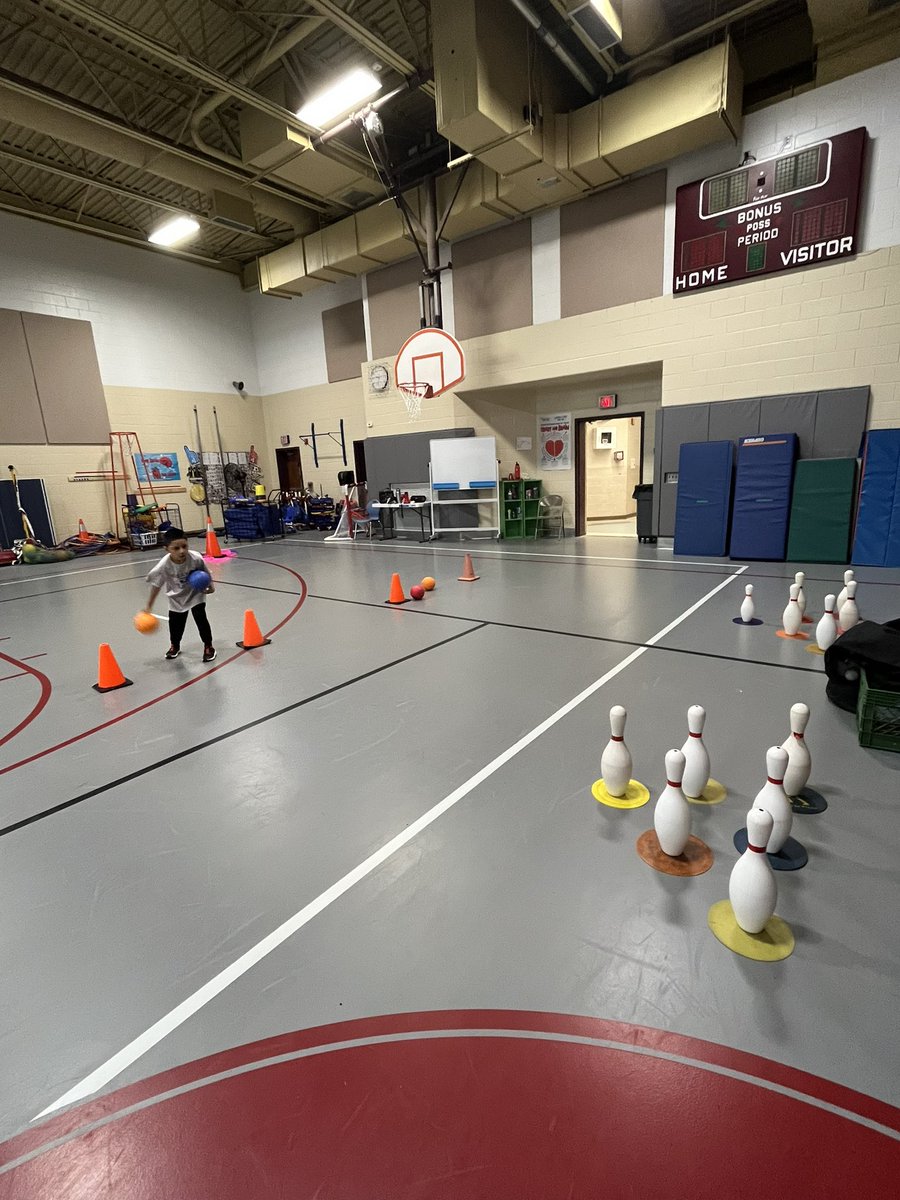 DanielleKall's tweet photo. Summer STREAM: week #2 — workout Wednesday continues with Señor Gallante.  These Superstars ⭐️ had so much fun exercising! @Readinggirl73 @LynnZinser_5 @JenVanderburg @JamesburgPublic @UnitedWayCJ https://t.co/H7bBQjQTFC