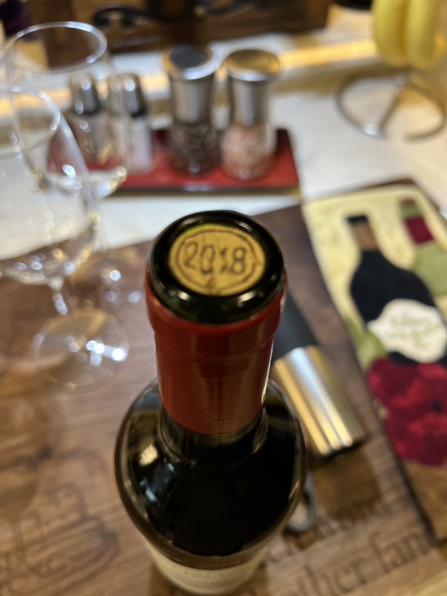 krezae's tweet image. Wild caught pacific salmon on the grill tonight. But first…🍷#Wednesdayvibe #wednesdayWine #livinganywhere #travel #roadtrip #luxurytravel