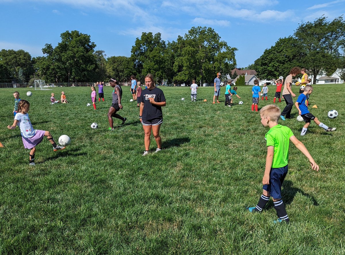 Day 3 of our camp and another beautiful day to enjoy some soccer with our youth!!