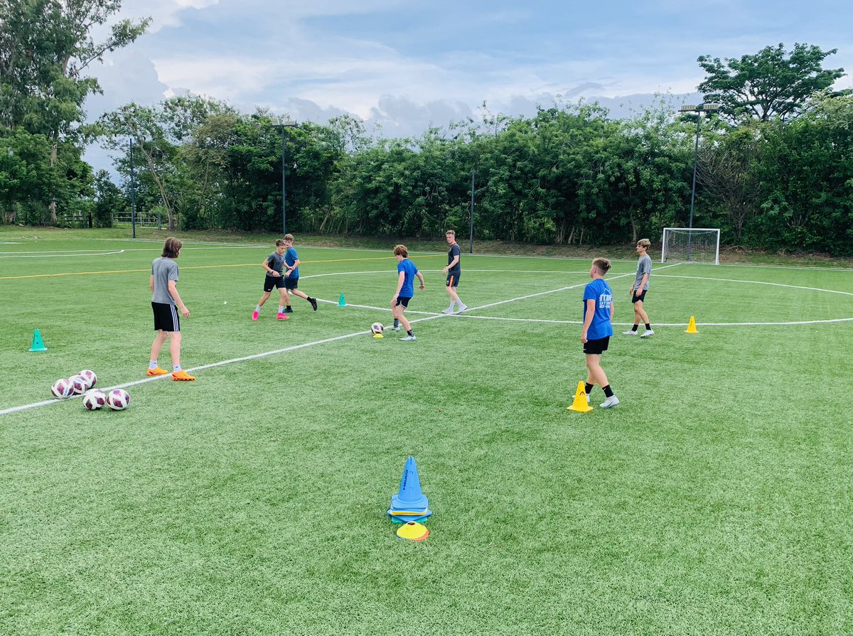 BEhegartner's tweet photo. Some Past, Present &amp; Future @PLSGirlsSoccer @PLSBoysSoccer  taking part in in @RangersFC training this week in 🇵🇦! @ASAcamps https://t.co/iY7wvDgqJn