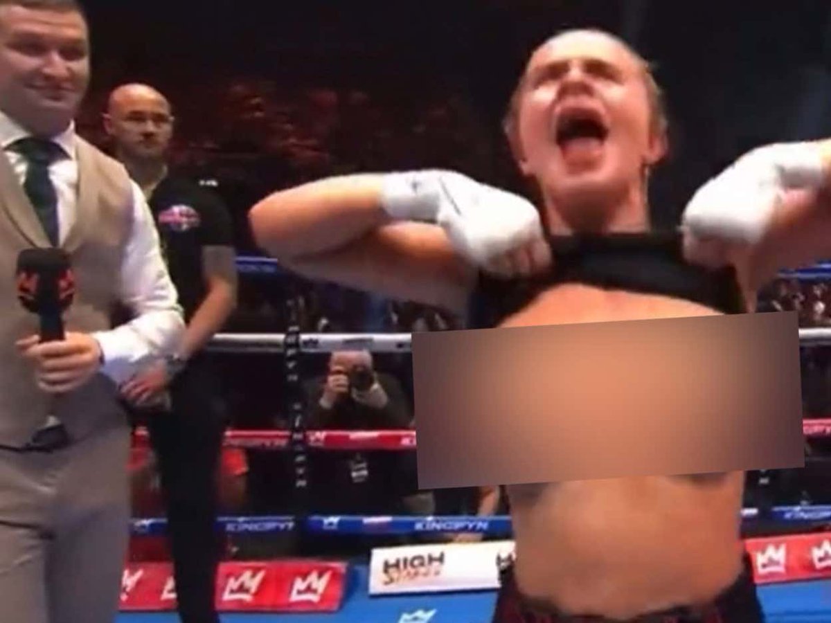 barstoolsports's tweet photo. The OnlyFans Model Who Flashed The Crowd After Her First Boxing Win Is Now BANNED From The Finals https://t.co/ClgWVjxLmE https://t.co/oxvSV5rMHN