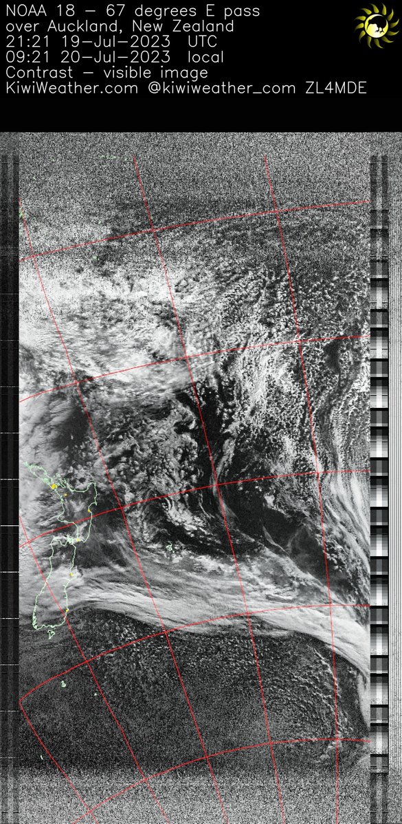 Channel A: 1 (visible) from the NOAA 18 weather satellite pass over Auckland, New Zealand, captured on Thu 20 Jul 2023 09:21:34 (see more at https://t.co/RU8aVYLfpz). (Click on image to see detail) #weather #Auckland #NewZealand https://t.co/bzYjCgEXu0