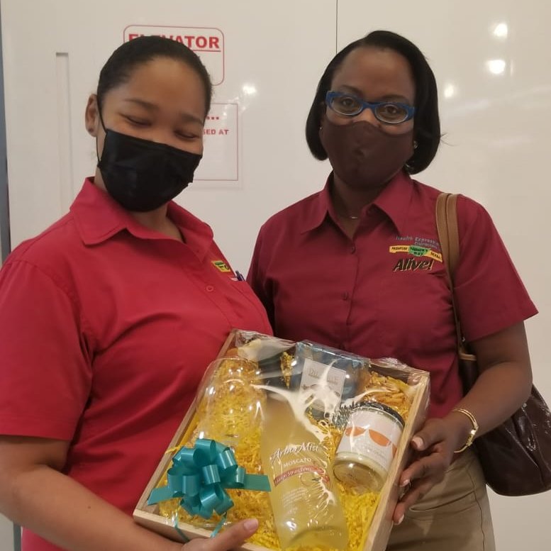 🌟 Embracing the spirit of gratitude! 🤗✨ We're delighted to partner with @itsaparty_ja to bring you a special gift basket, filled with joy and appreciation. 
#GiftBasket #HealthExpressionsDistributors
#ItsAPartyJA #VitalityandWellness #Healthexpressions876
#HealthExpressions