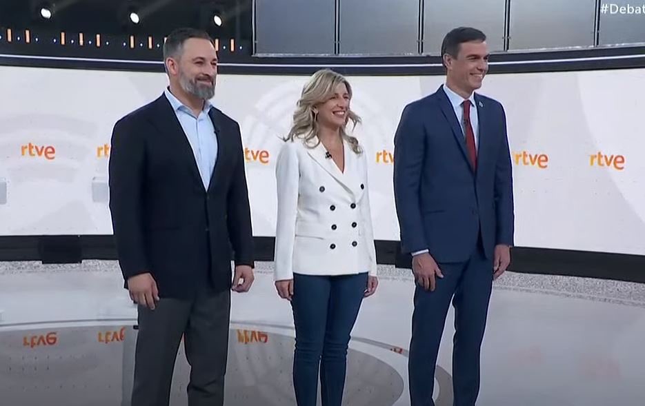 La imagen que da que el principal candidato de la oposición no haya ido al debate es tremenda. No puedes pretender ser el futuro presidente de todos, y no ir a un debate con los otros candidatos en la TV pública.