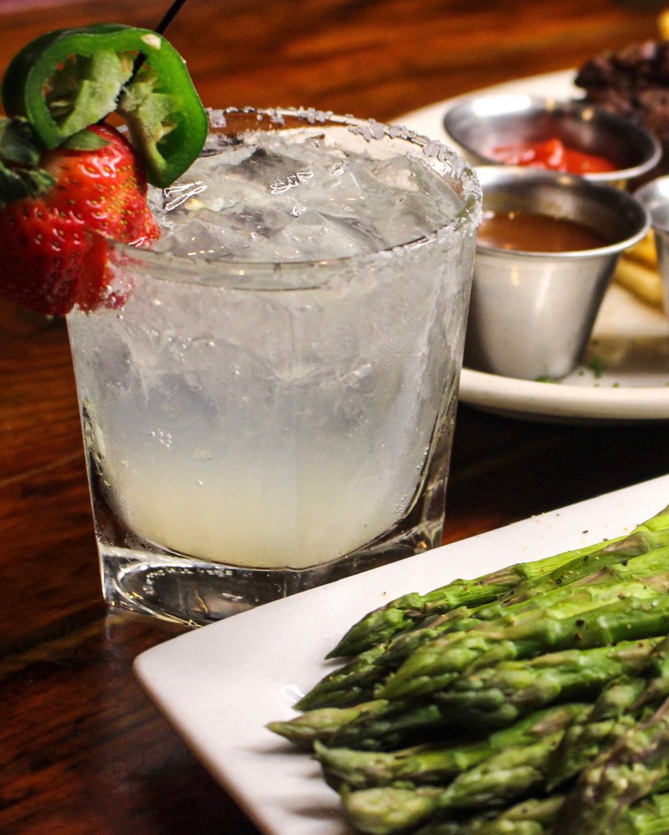 Cheers to a moment of pure sophistication with our handcrafted cocktails at Sperry's. Each sip is a symphony of flavors, meticulously crafted to tantalize your senses and elevate your evening. Join us and indulge in the art of cocktail perfection. #HandcraftedCocktails