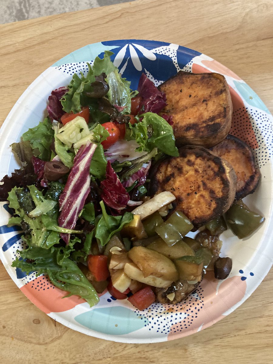 pixma44's tweet photo. Meatless offering tonight with grilled yams taking center stage https://t.co/7MkH1ChGQt