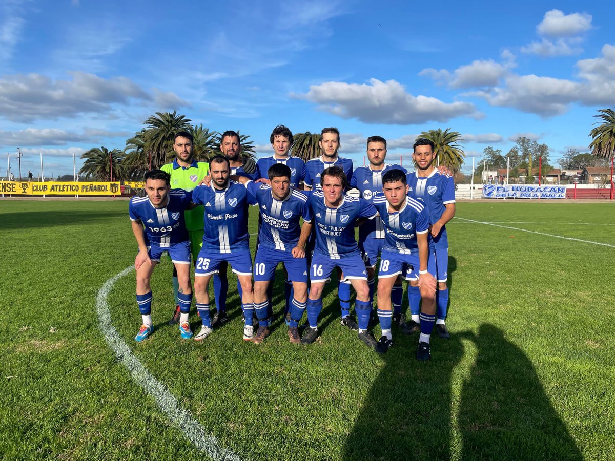 Miércoles de futb⚽️l por <a href="/fmflorida89_3/">FMFlorida89.3</a> 
Por el segundo ascenso a la Div. "A" <a href="/ClubAlianza25/">Alianza</a> y <a href="/DiecinueveAbril/">Diecinueve De Abril</a> 
20hs la previa 
20y30hs relata <a href="/SSarla/">Sebastián Sarla</a> 
Comenta Eduardo Fernández junto a todo el equipo de la 📻 
Al 🌏 por 👇
fmflorida.com.uy
Somos el fútbol!!