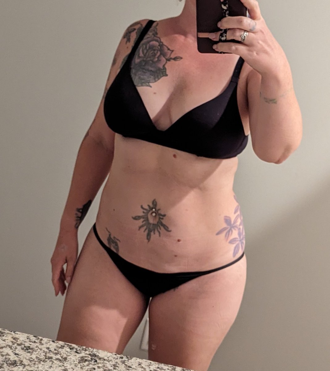 wanderingdarlin's tweet photo. Time to pay your tributes. Don't make me break out the whips! #paypigs #wallet #findom #findomgoddess #onlyfans https://t.co/VZCOSt2101