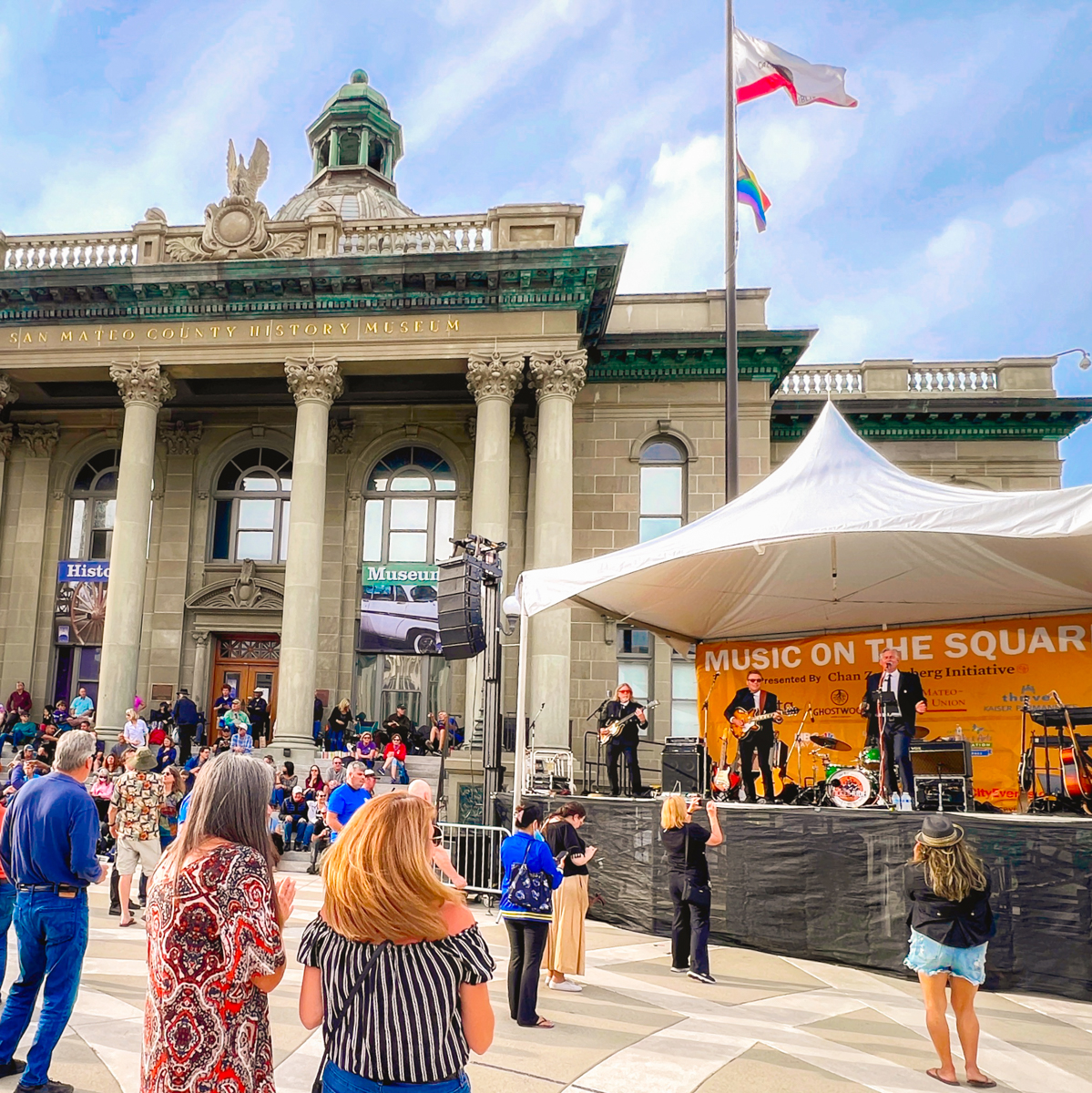 visitRWC's tweet photo. Gather your friends and family for a summer full of fun in Redwood City! π #ToGatherInRWC
#VisitRWC #RedwoodCity #RedwoodCityCA #DowntownRedwoodCity #SanMateoCounty #RWC #SFBayArea https://t.co/YZ4GzS7Ab2
