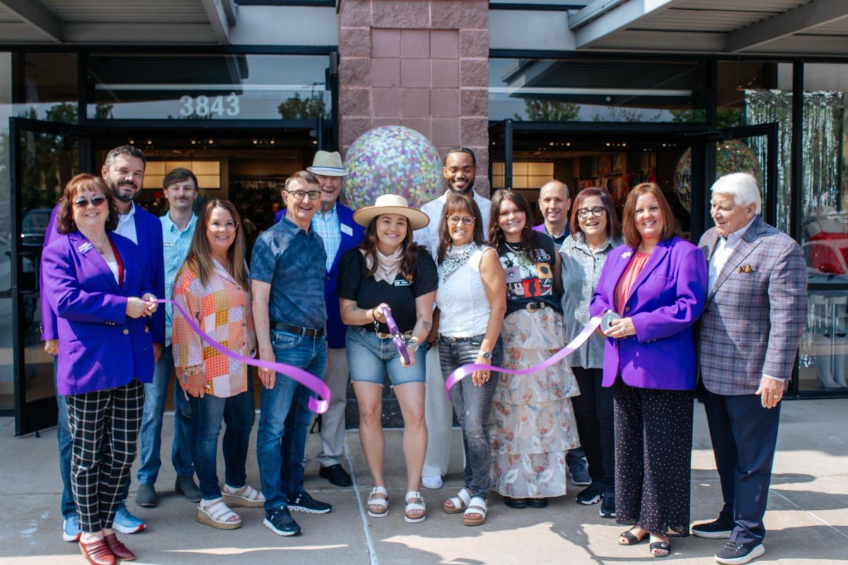 chamberfay's tweet photo. Congratulations to Buckle for opening their new location at 3843 Mall Ave. 

Buckle is known as a denim destination. Catering to style-conscious young men and women, they offer an ever-changing selection of apparel, accessories, and footwear. https://t.co/1tScS0snr9