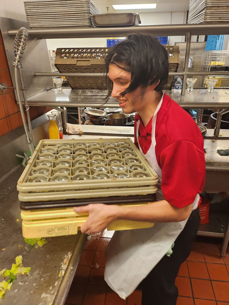 SETransition's tweet photo. Rudy, @NISDReddix young adult,was spotted @HyattRegencySA during the #TAVAC conference!Rudy completed 1 week of group skills training & internship,working with the kitchen staff to provide breakfast & snacks throughout the conference!Thank you @TXWorkforce for the collaboration! https://t.co/e274PGPeWW