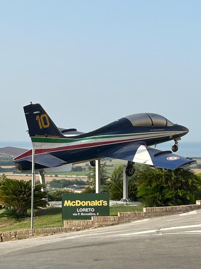 ALEXIS 2.0 tweet media