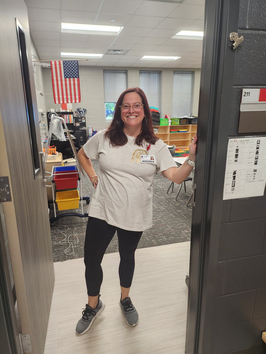 Starting a new grade level, new school and new school district this year! Excited to start off year 10 teaching Kindergarten! amazon.com/hz/wishlist/ls…