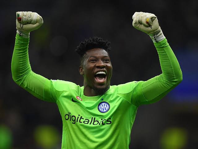 TransferOperat1's tweet photo. 🗞 Transfer News 🗞

André Onana 》》Manchester United FC ⌛️✍️

SOON... 🔴🟡⚪️
#Transfers #IMInter #MUFC #ManUtd #ManUnited #RedDevils #PL #Onana #AndreOnana https://t.co/5XONMmeqvg