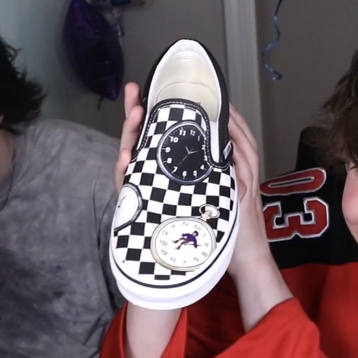 alex 💜💜 ¹¹²⁺¹⁸⁸ KARL DAY on Twitter "the karl jacobs x vans collab has