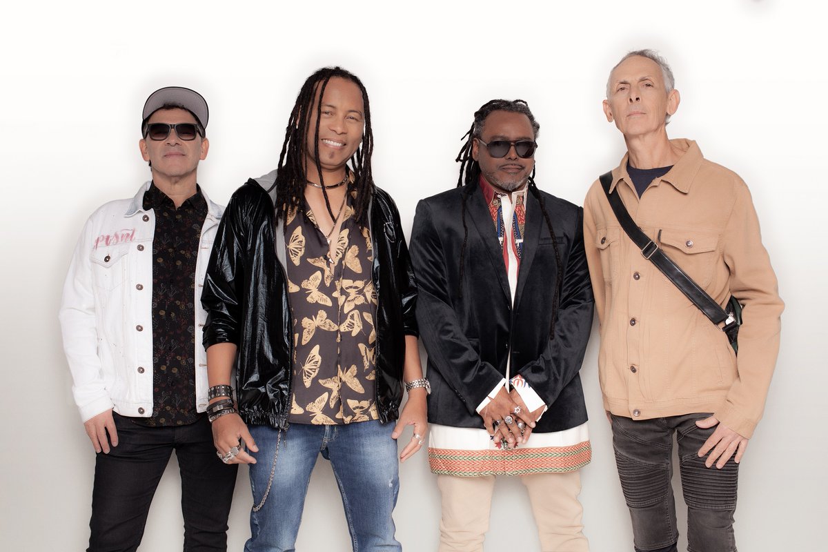 #Agenda - Sucesso nacional e internacional, a banda de gaúcha Papas da Língua voltará a se reunir em novembro, durante o festival Turá. A convite do evento, que estreia em Porto Alegre nos dias 18 e 19 de novembro, no Parque Harmonia. x.gd/hHHga