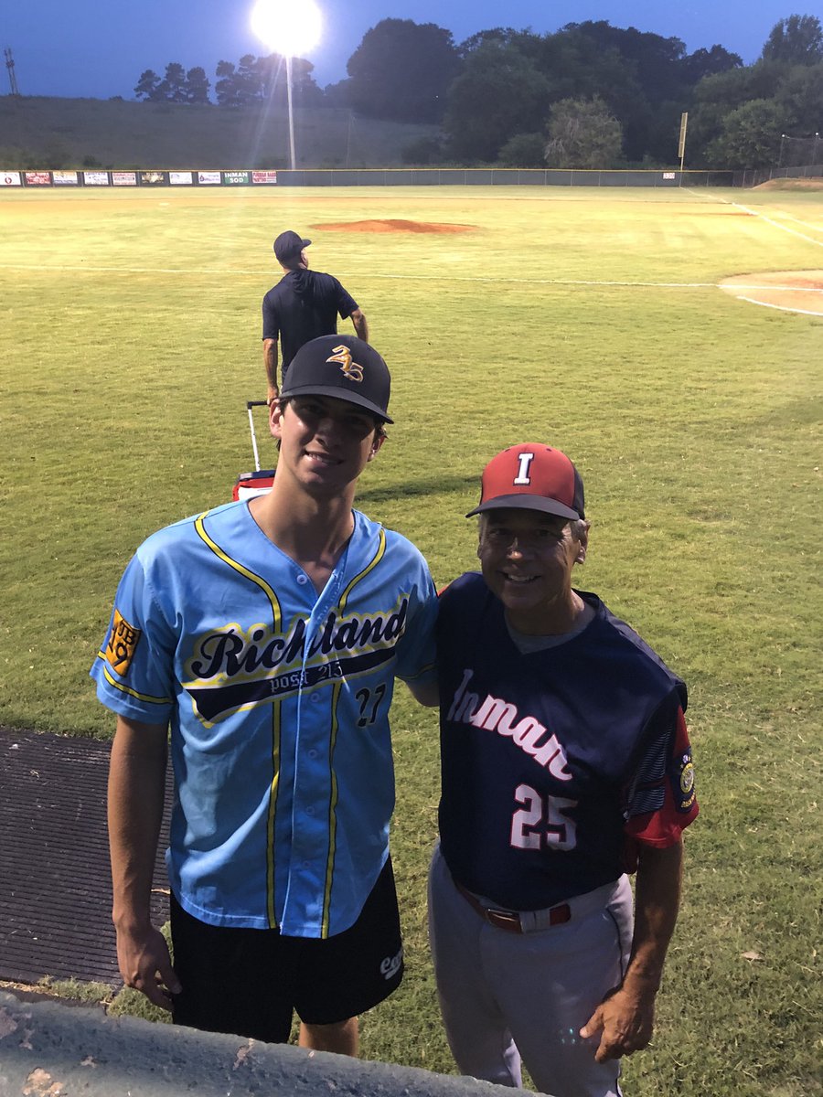 Really fun watching <a href="/AustinLaughlin9/">Austin Laughlin</a>  compete against 25 last night. 25 still looks great in the 3b box!