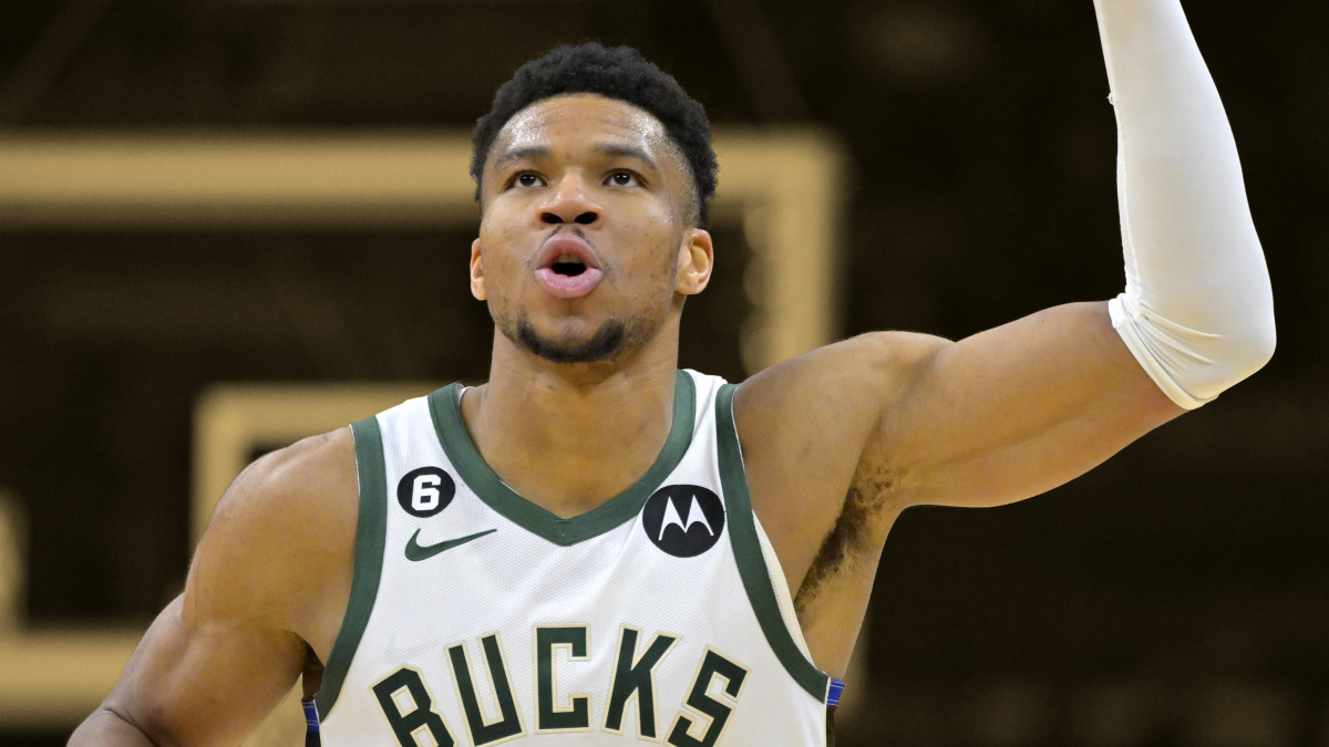 RT @BucksMuse: True or False?

Giannis Antetokounmpo is the Best Player in the NBA. https://t.co/F964gWACet