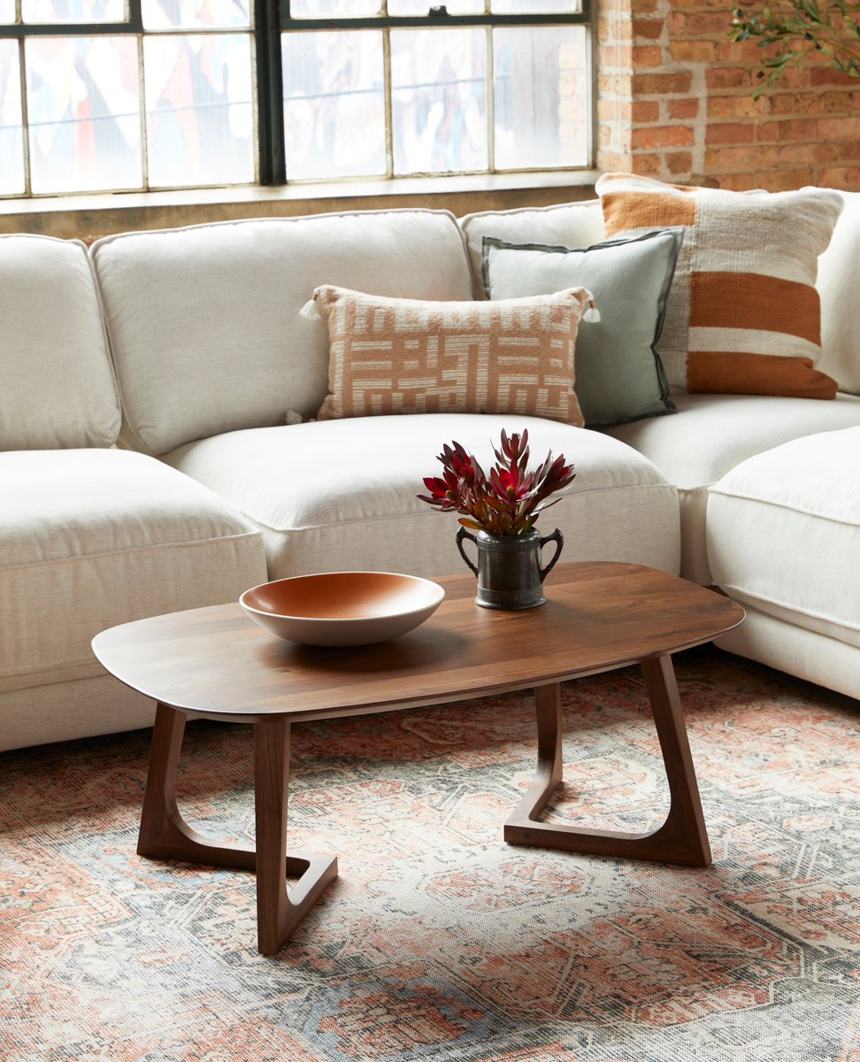 Just in case you didn't know... there are so many new arrivals to our store ready and waiting for you to explore! ✨

New sectional? We've got it. 
New decor? We've got it.
New dining table..?
That's right. We got it.

Come find your new favorite piece!
l8r.it/hneQ