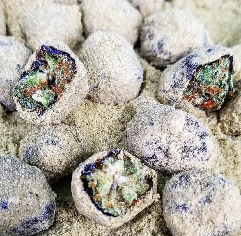_StonersRUs_'s tweet photo. MoonRocks 🌙🔥
#StonerFam #Mmemberville #WeedLovers #CannabisCommunity https://t.co/8pTscLI9vD