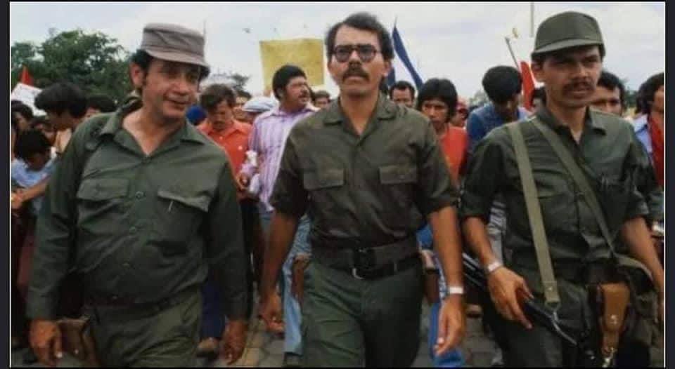 RManifiesto's tweet photo. ¡Sabemos bien el costo de hacer y mantener una Revolución! 🩸🔴⚫️✊🏻

A 44 años de la Revolución Popular Sandinista seguimos victoriosos, siempre al frente de nuestro histórico líder, el Cmdte. Daniel Ortega. 🔴⚫️💪🏻 https://t.co/w8fO35K0hG