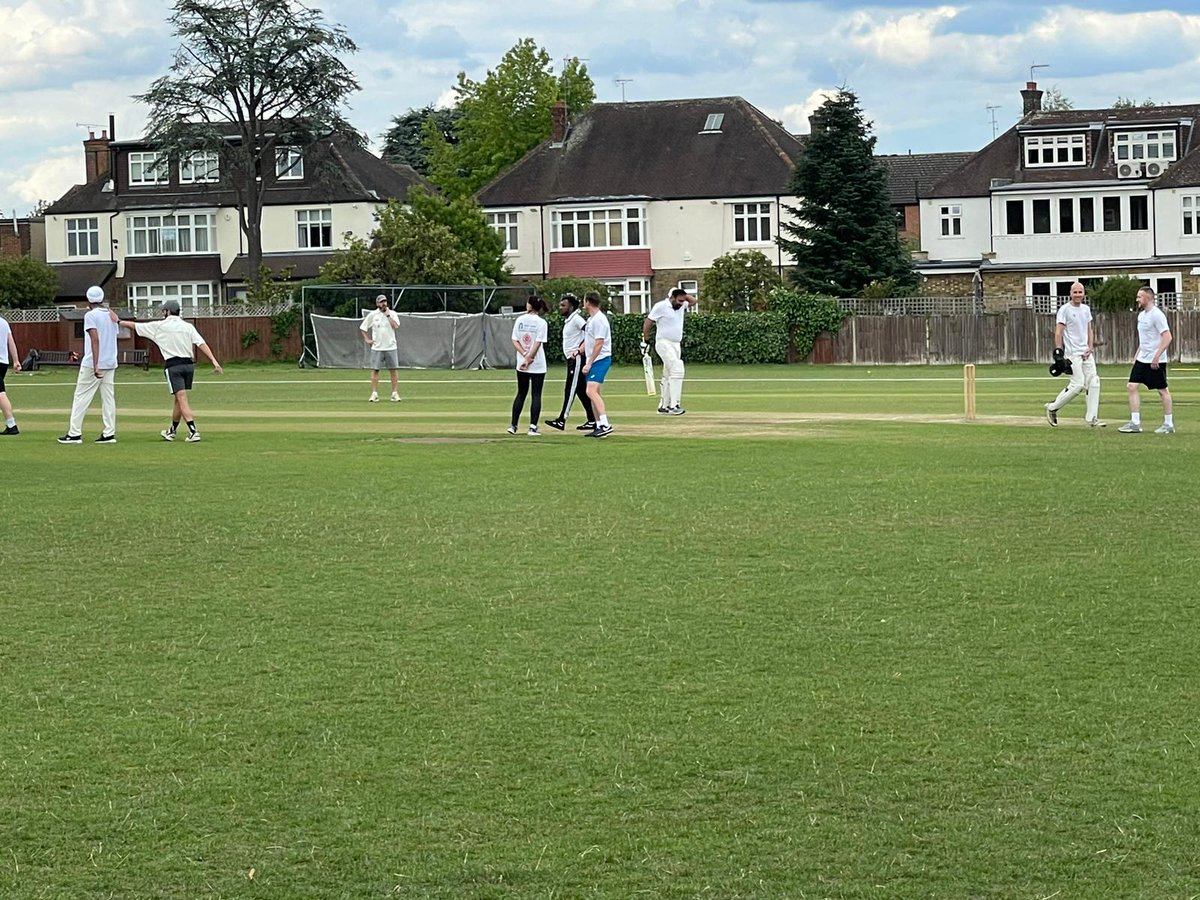 JRP_LLP's tweet photo. @JRP_LLP v @OneHousing
First match and first win of the season!
#cricket #wedontlikecricketweloveit #networking #bbq #workinghardhavingfun #havingfunworkinghard #livingourvalues
@EalingCricket https://t.co/Ot9MYrzaWA