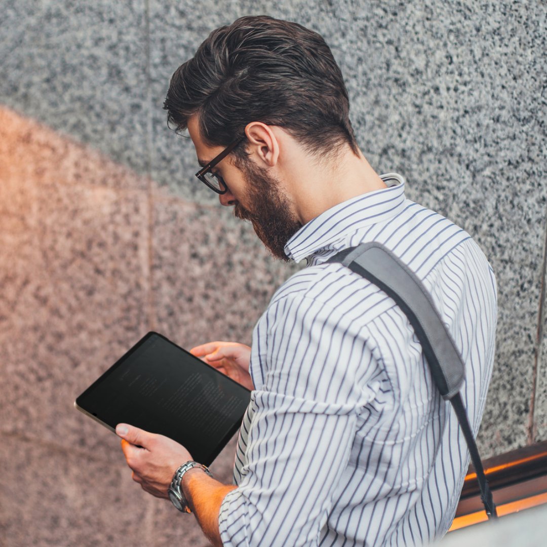 belkin's tweet image. Stay protected at the airport, coffee shop, and more. 🔒
The #ScreenForce TruePrivacy Screen Protector keeps prying eyes 🔎 away from your sensitive data. Available now for #iPad 7th Gen and #Macbook