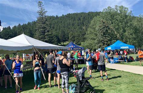 We would like to extend a very special thank you to the Evergreen Lake House and Chamber of Commerce for their support and partnership with us and Evergreen Town Race. We'll be at the Lakehouse on July 26th from 4:30pm-8:00pm and would love to see you.
evergreenrecreation.com/257/Summer-Con…