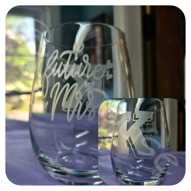 Let me know if you need a gift for a future Mrs., the whole #bridetribe or yourself. 
#madewithlove 
#weddingszn #etchedglass #wineoclock #futuremrs