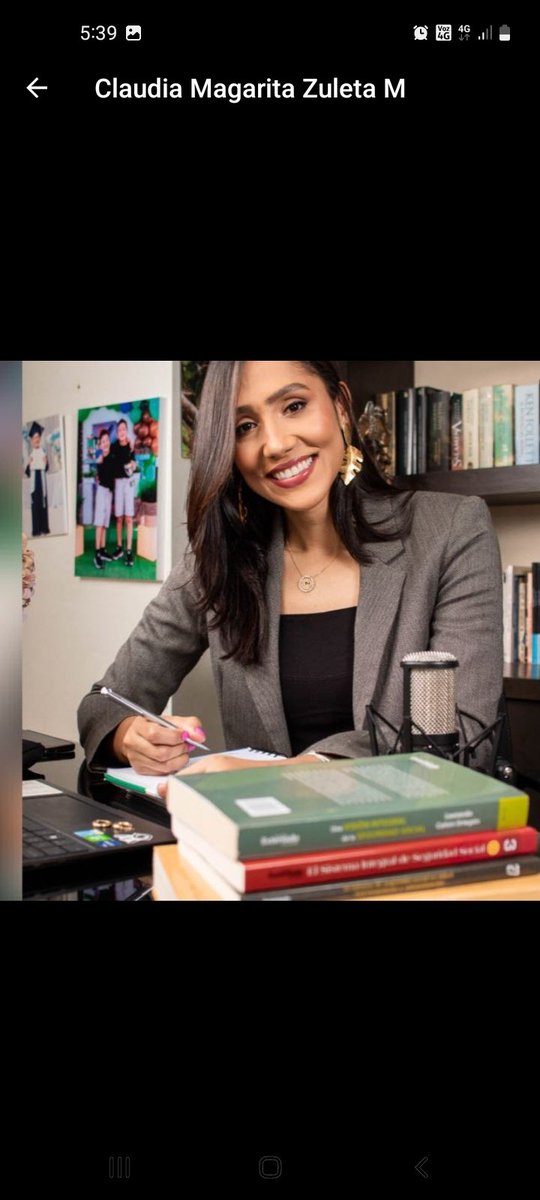 Si nos apartamos de ideologías políticas y queremos nuestro departamento esta bellísima, inteligente y preparada dama, que tiene el CESAR en su mente y corazón será la mejor opción para ser "NUESTRA FUTURA GOBERNADORA"