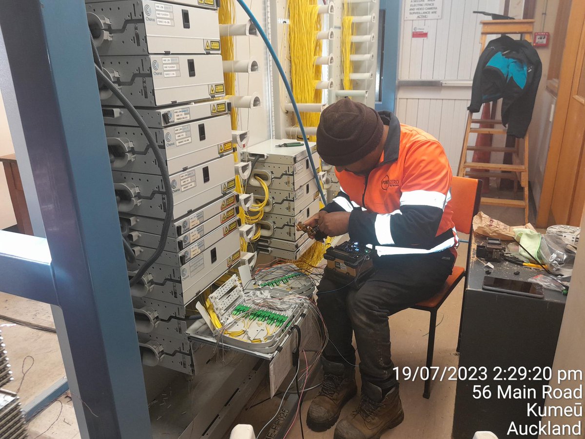 Roadworkers in Kumeu recently damaged six large Chorus fibre and copper cables. Chorus technicians are working in shifts to restore services. Your internet services should restore without action from you. We're sorry for the trouble this extended outage is causing.