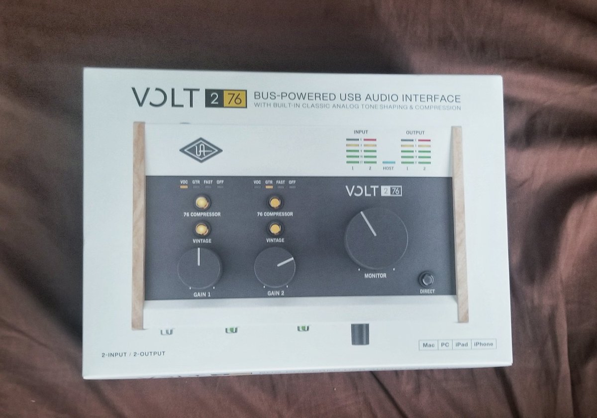 nalu_lhba's tweet photo. My new gear...
#オーディオインターフェイス
#UniversalAudio
#VOLT276 https://t.co/KsLfM2rwE4