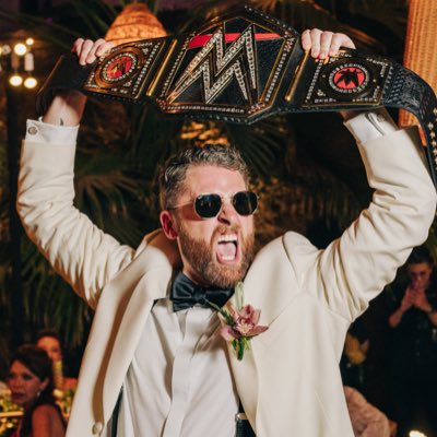 skyleradams30's tweet photo. #NewProfilePic https://t.co/MqAcQvK2vQ