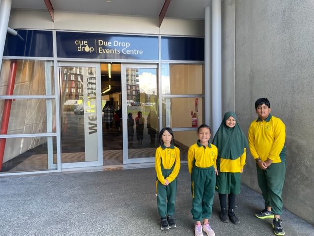 PuhinuiS's tweet photo. Some students from @PuhinuiS had the extreme pleasure of going along to Manukau's Due Drop Events Centre yesterday to take part in an Art Exhibition!

Their work was selected to represent our school at the exhibition - well done everyone!

#PuhinuiProud https://t.co/wjBbYgGr2a