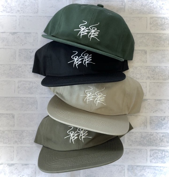 AT_BKEZ's tweet photo. コットンキャップとソックスの通販開始致します❇︎
ショップページ又はDMでのお問い合わせもお気軽にどうぞ。▽▽▽
https://t.co/ONepaiCZu6
#cap #flatvisor #cotton #embroidery #socks #genderless
#キャップ #フラットバイザー
#コットン #靴下 #刺繍 #ジェンダーレス https://t.co/SQsLmSqTXE