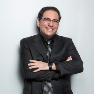 RIP , Lamentable noticia, la comunidad #infosec pierde a uno de sus grandes toda una leyenda , gracias por tu legado , gracias por tu leyenda . Hasta la vuelt@ #Kevinmitnick 😔😔
