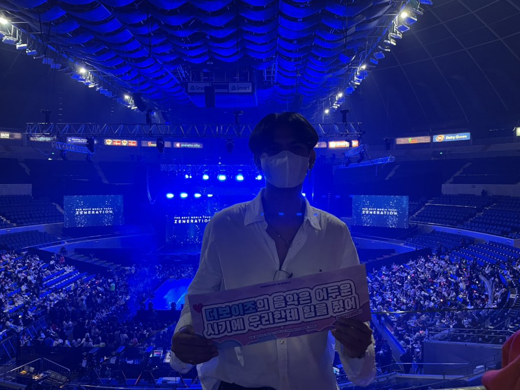 bbangkyeom's tweet photo. ‘Til next time @WE_THE_BOYZ! ✨

#ZENERATION_MNL #THEBOYZ #THEBOYZ_MNL #더보이즈 #더비 https://t.co/q8yrYqNMsK