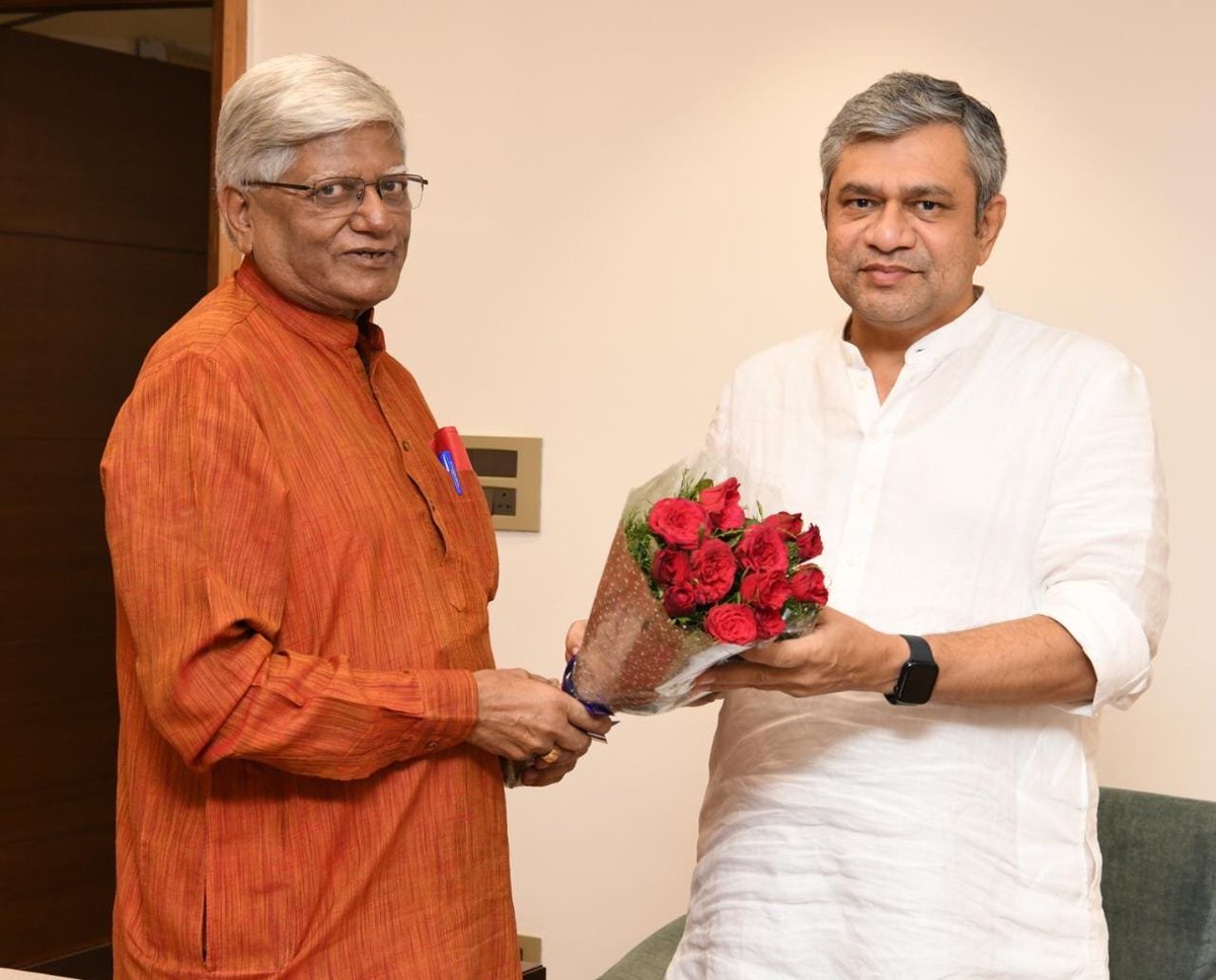 airfindia's tweet photo. @ShivaGopalMish1 greeted hon'ble minister of @RailMinIndia Sh. @AshwiniVaishnaw on his birthday &amp; raised the matter of course completed of Act Apprentices along with other burning issues of Railway employees. https://t.co/0DjoW31MRQ