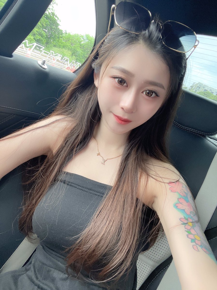 baibai040404's tweet photo. 沒有人天生容易，但總有人一直在努力 https://t.co/R49HwhVspM