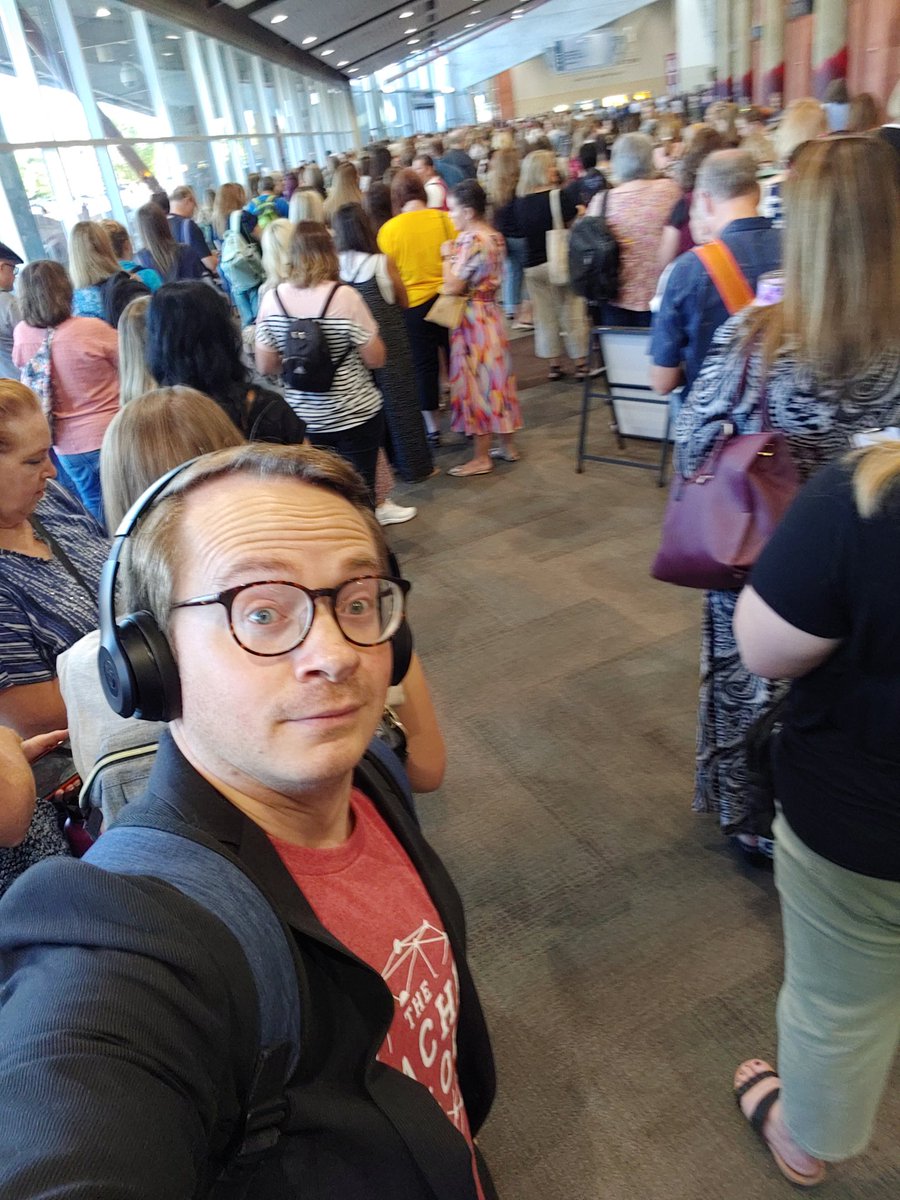 What a great day to celebrate educators at #ShowUpUtah with <a href="/HSG_UT/">Teacher Fellows</a> Utah Teacher Fellows. So blessed to call these people my colleagues! Many policymakers talked the talk today, now let's all walk the walk by showing up to support policy that helps teachers and students thrive.