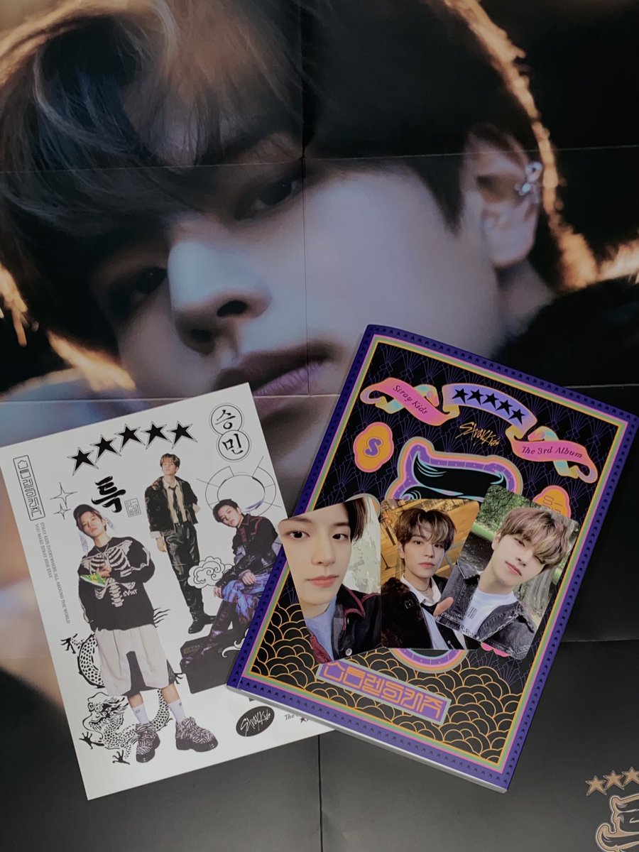 What a day to be a Seungmin Stan talagaaaaa😩❤️

Received mine last friday pa, opened it ngayon lang #5_STAR ! #StrayKids prettiest album talaga! thank you sa freebies! #15BDFeedback <a href="/15BusanDistrict/">15th Busan District</a>