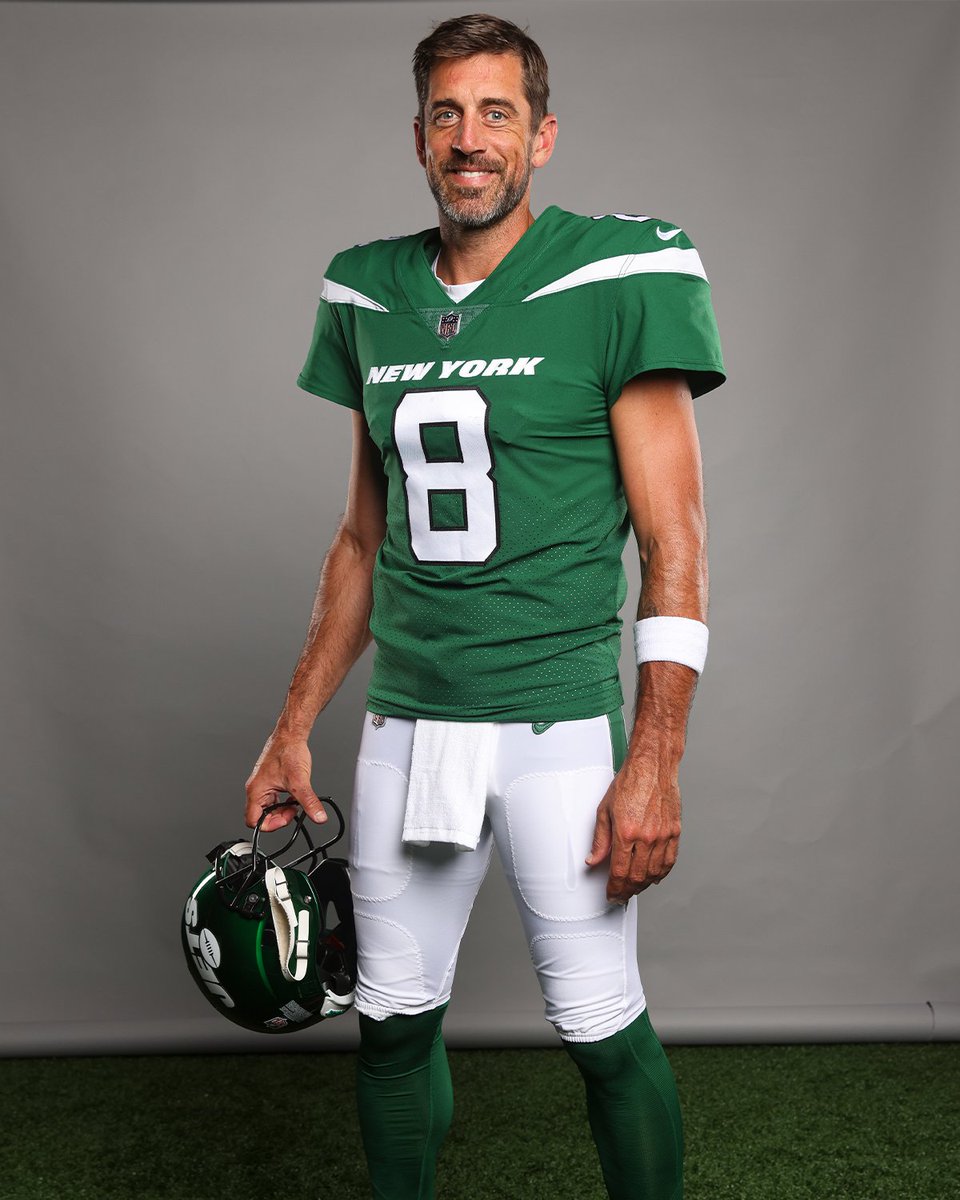 NFL's tweet photo. Aaron Rodgers, New York Jets https://t.co/0jtzVjqb7U