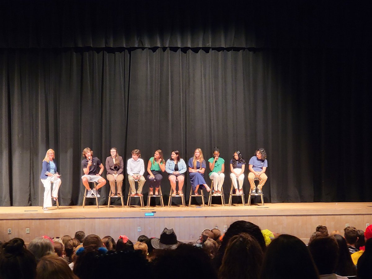 Wrapped up inspiring day w our WHY, <a href="/brewerhm/">Hamish Brewer</a> stated today we r in the bussiness of people w a reminder of our ultimate purpose: students. As educators let's stay committed to empowering and nourishing their potential. They are our why! 📚🌟  #StudentSuccess #CCPSLeads <a href="/CCPSPLII/">Collier PLII</a>