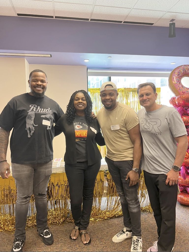 Coach Marlon (@marlonlew31) on Twitter photo Yesterday boys and girls club..Today <a href="/jawaan_taylor74/">Jawaan M. Taylor ♛</a> graced the kids at Children’s Mercy Hospital in Kansas City with his presence.. Encouraging and uplifting them.. This is who Jawaan is..<a href="/DrewJRosenhaus/">Drew Rosenhaus</a> even showed up for support.. Yesterday boys and girls club..Today <a href="/jawaan_taylor74/">Jawaan M. Taylor ♛</a> graced the kids at Children’s Mercy Hospital in Kansas City with his presence.. Encouraging and uplifting them.. This is who Jawaan is..<a href="/DrewJRosenhaus/">Drew Rosenhaus</a> even showed up for support..
