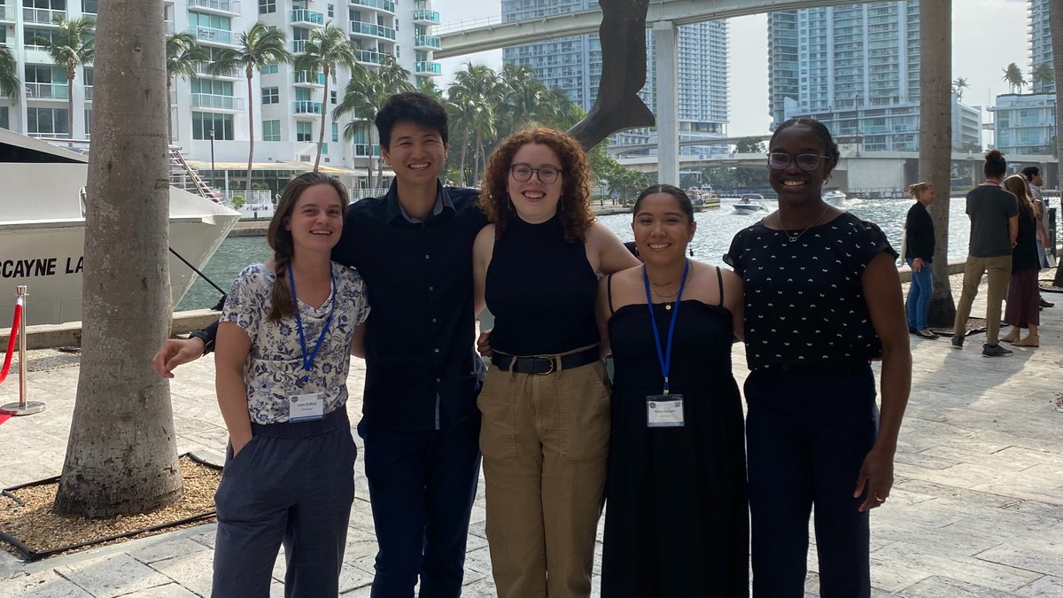 kellie_nav's tweet photo. Thank you to my mentors who supported me over the last year in presenting my summer (@MBLScience) and honors thesis research (@BowdoinCollege) at the @SACNAS NDiSTEM Conference and @BenthicEcology Meeting, respectively. I enjoyed networking and being inspired by amazing science. https://t.co/5swBYgNTGE