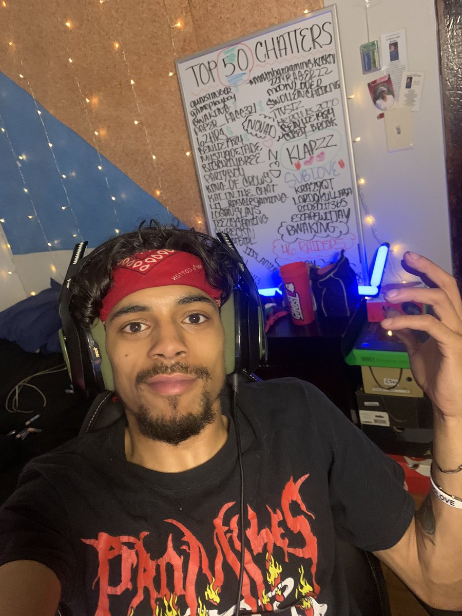 SimplySawce's tweet photo. RANKED WITH THE HOMIES COME CHAT AND SMOKE 🍃🔥 #420community #iQFAM 

https://t.co/BO5Bnxd7dJ https://t.co/OWoFohpPhc
